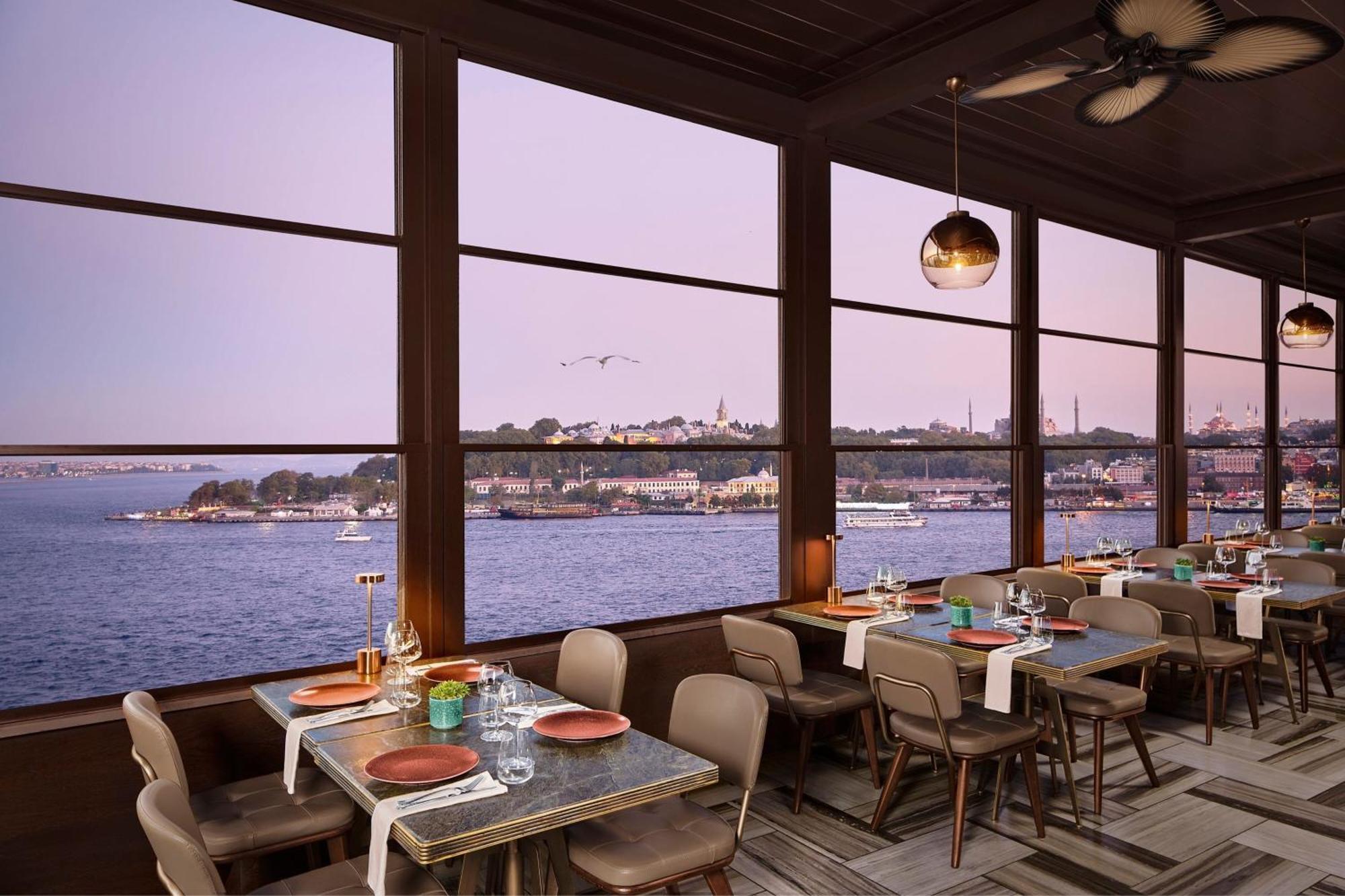Jw Marriott Istanbul Bosphorus Hotel Екстериор снимка