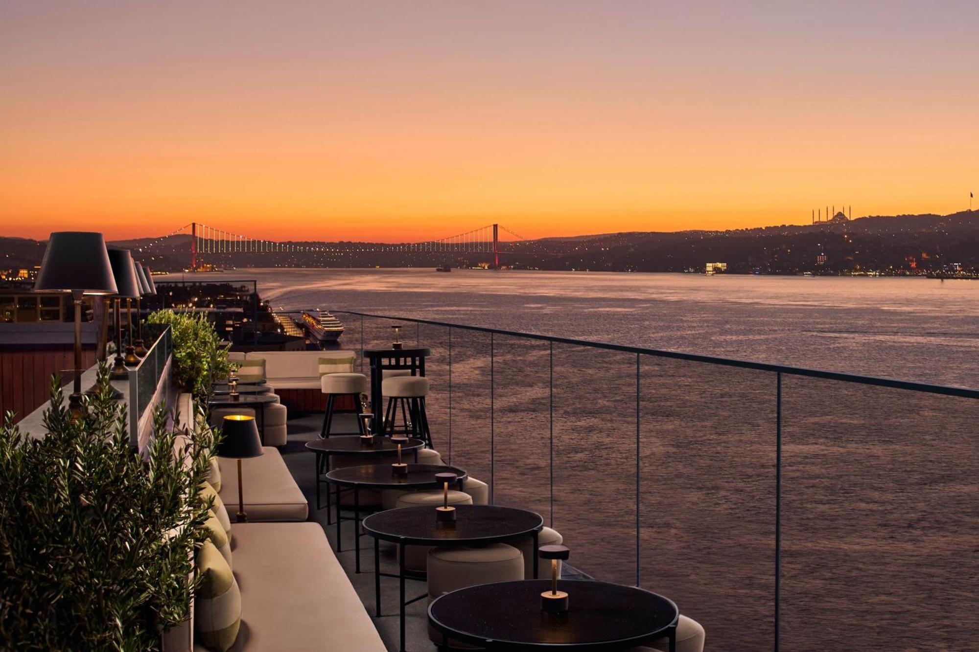 Jw Marriott Istanbul Bosphorus Hotel Екстериор снимка