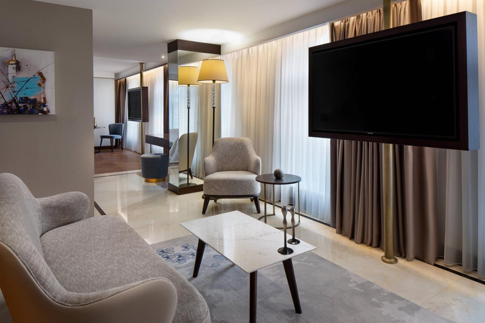 Jw Marriott Istanbul Bosphorus Hotel Екстериор снимка
