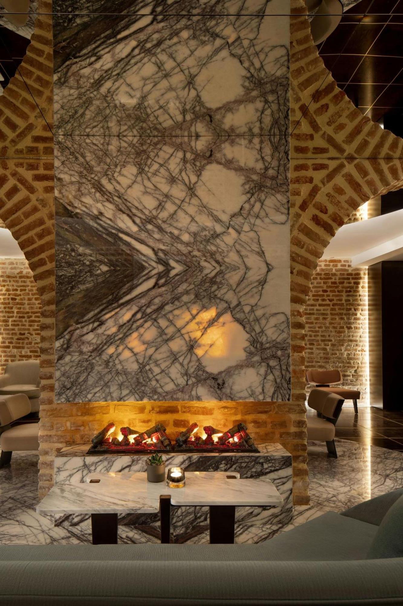 Jw Marriott Istanbul Bosphorus Hotel Екстериор снимка